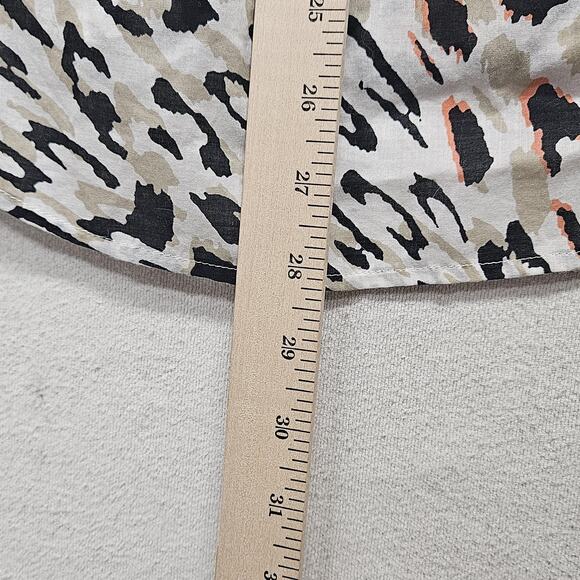 Foxcroft Shirt Womens 6 White Black Animal Print Wrinkle Free Shaped Fit Cotton - Picture 9 of 9